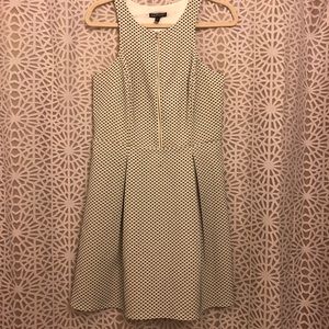Sleeveless cocktail dress
